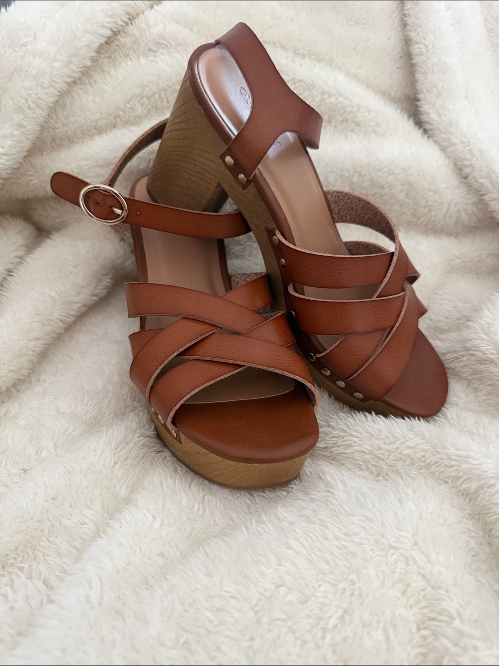 Old Navy Tan Brown Strappy Wedge Sandals
